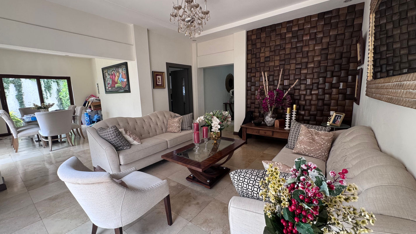 Casa en Lomas del Guijarro Sur