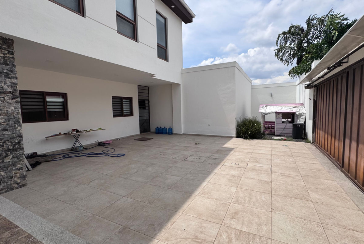 Casa en Lomas del Guijarro Sur