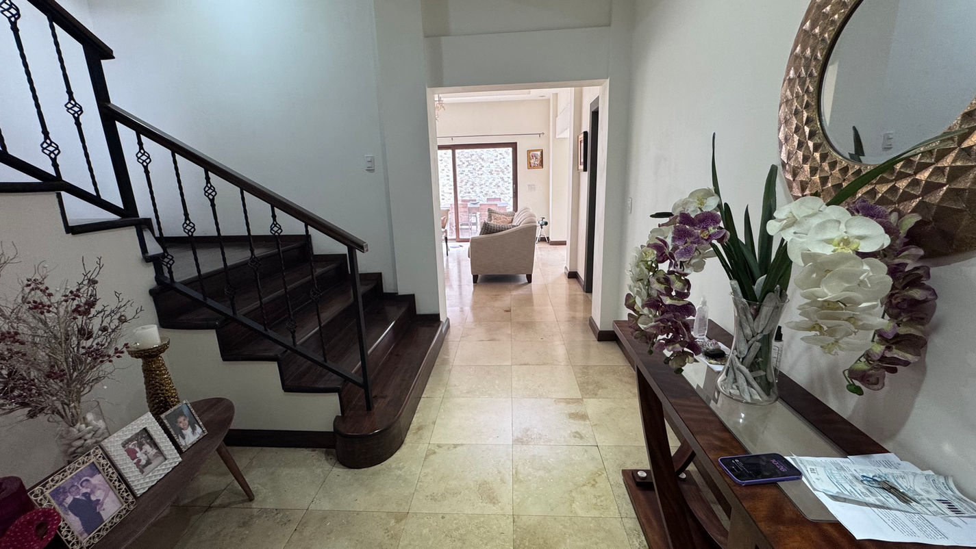 Casa en Lomas del Guijarro Sur