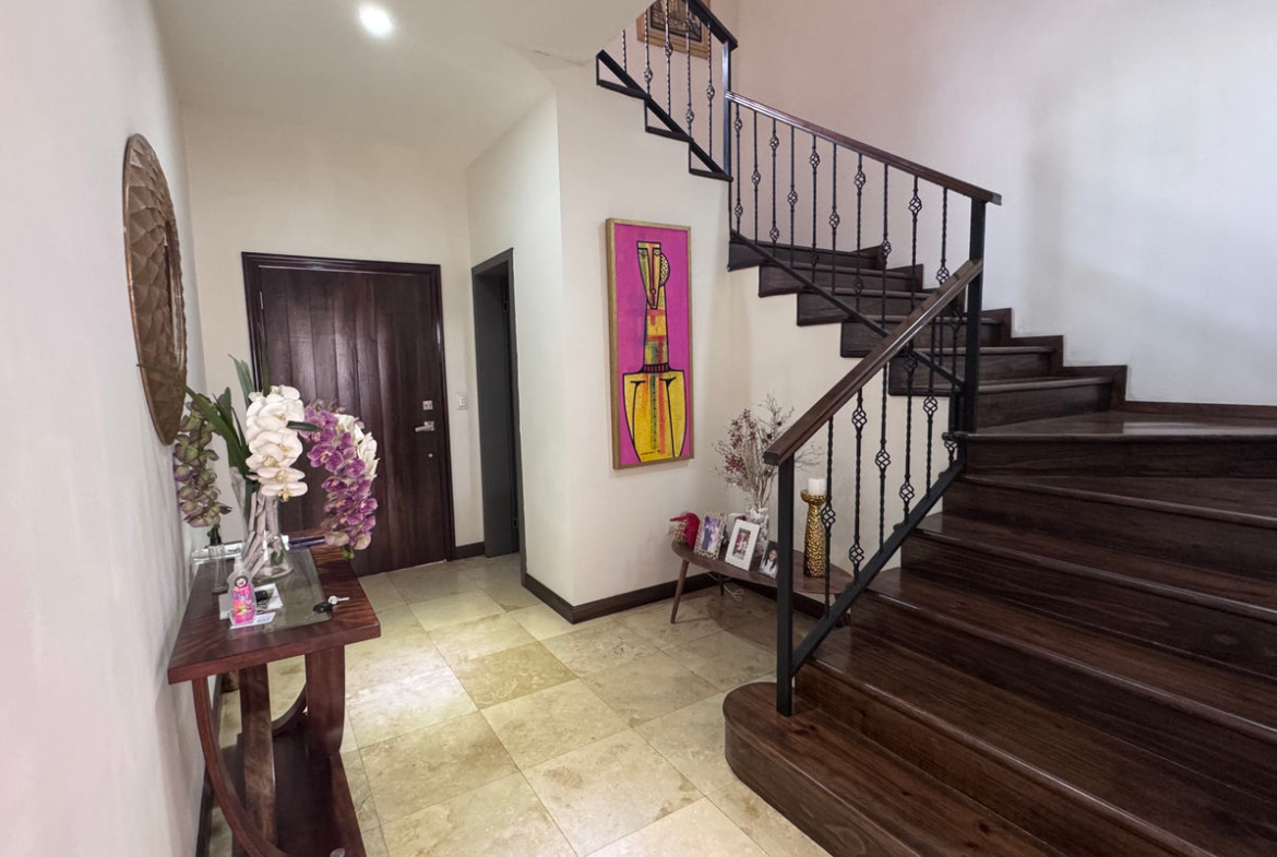 Casa en Lomas del Guijarro Sur