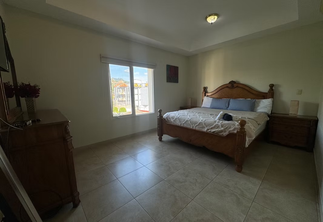 Apartamento en Lomas del Guijarro Sur