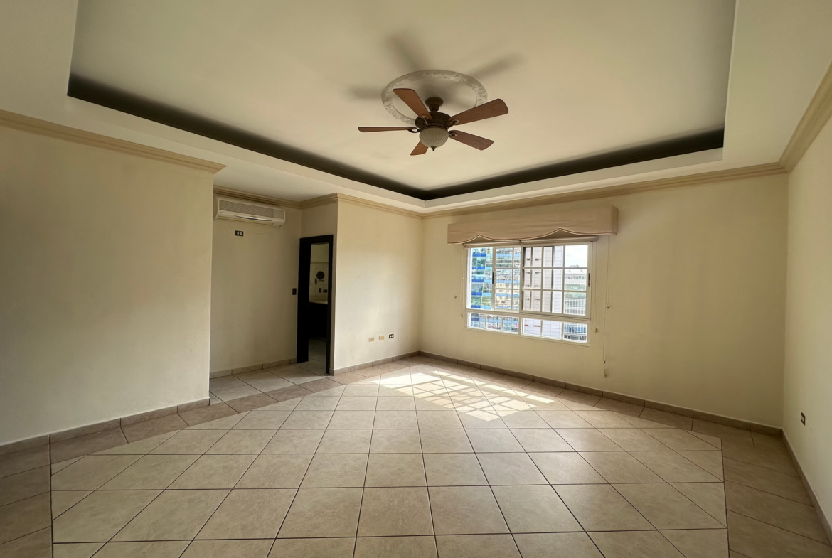 Penthouse Edificio Cetape en Lomas del Mayab