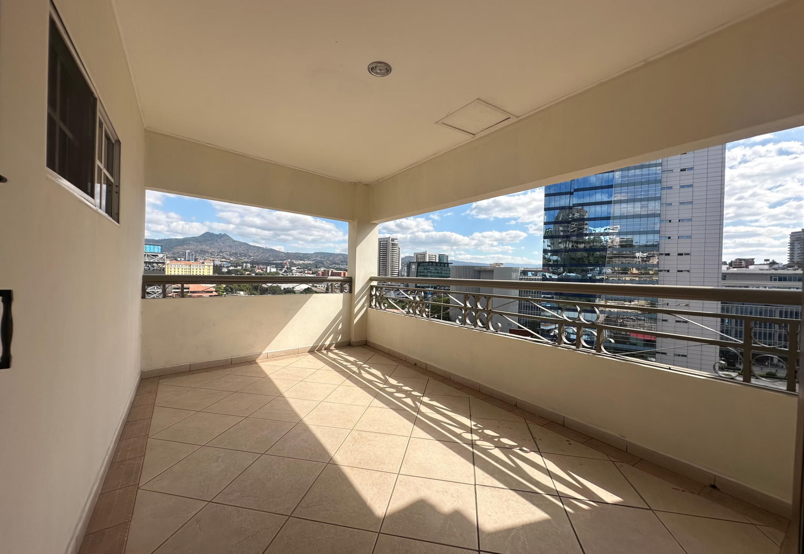 Penthouse Edificio Cetape en Lomas del Mayab