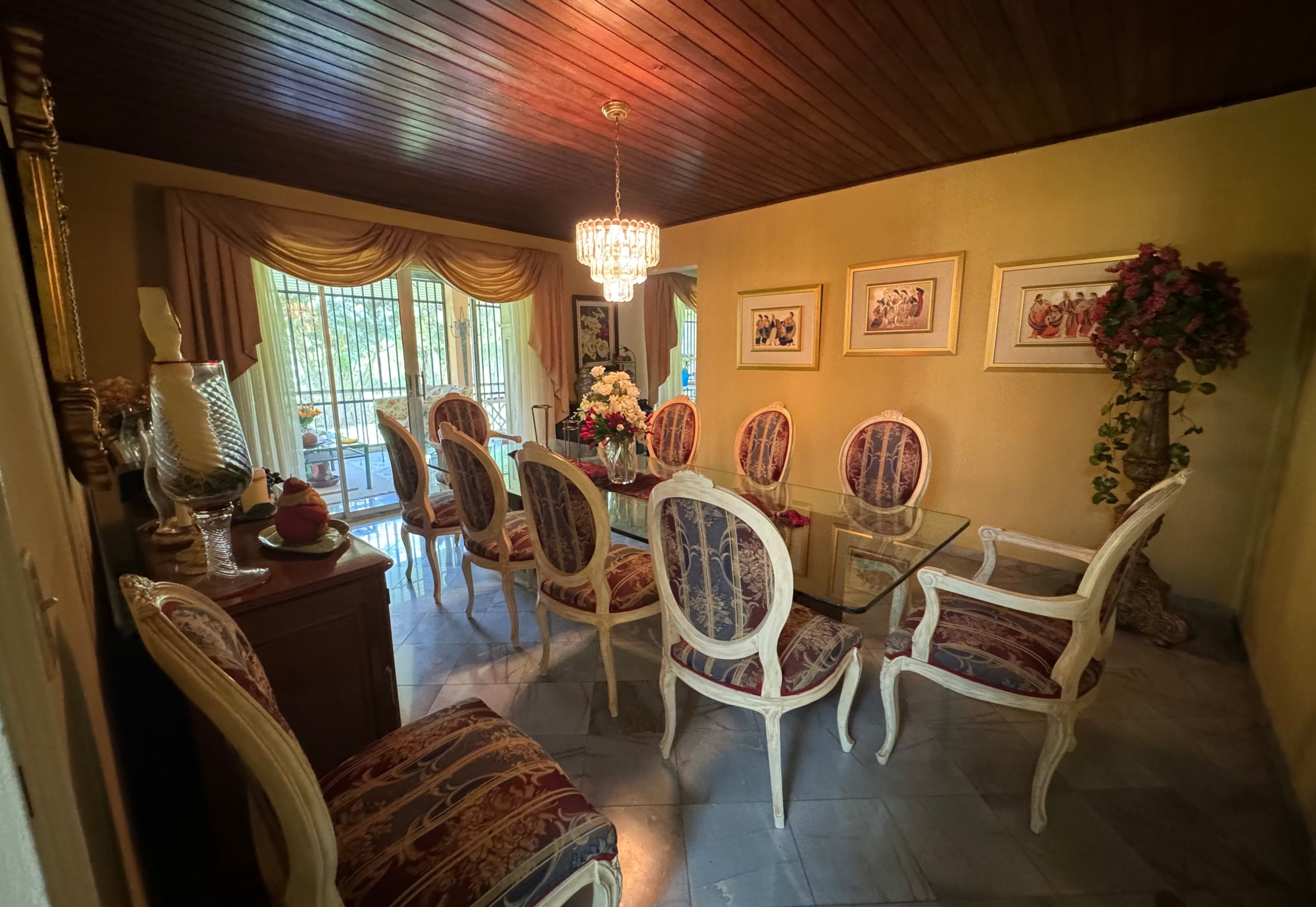 Casa de Campo en Villa Elena