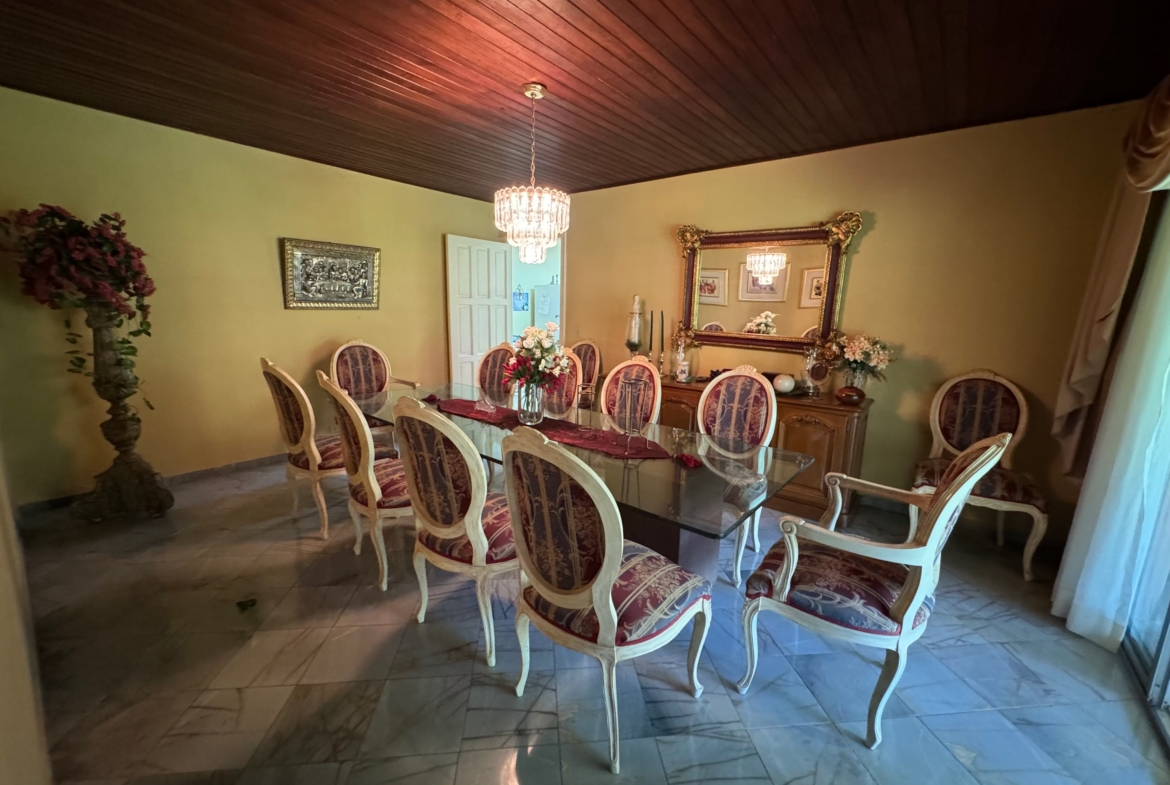 Casa de Campo en Villa Elena