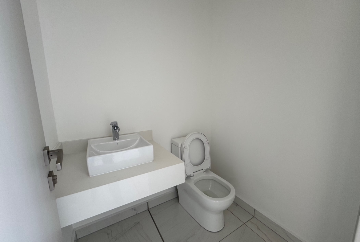 Apartamento de 2 habitaciones en Torre Kuarzo 24