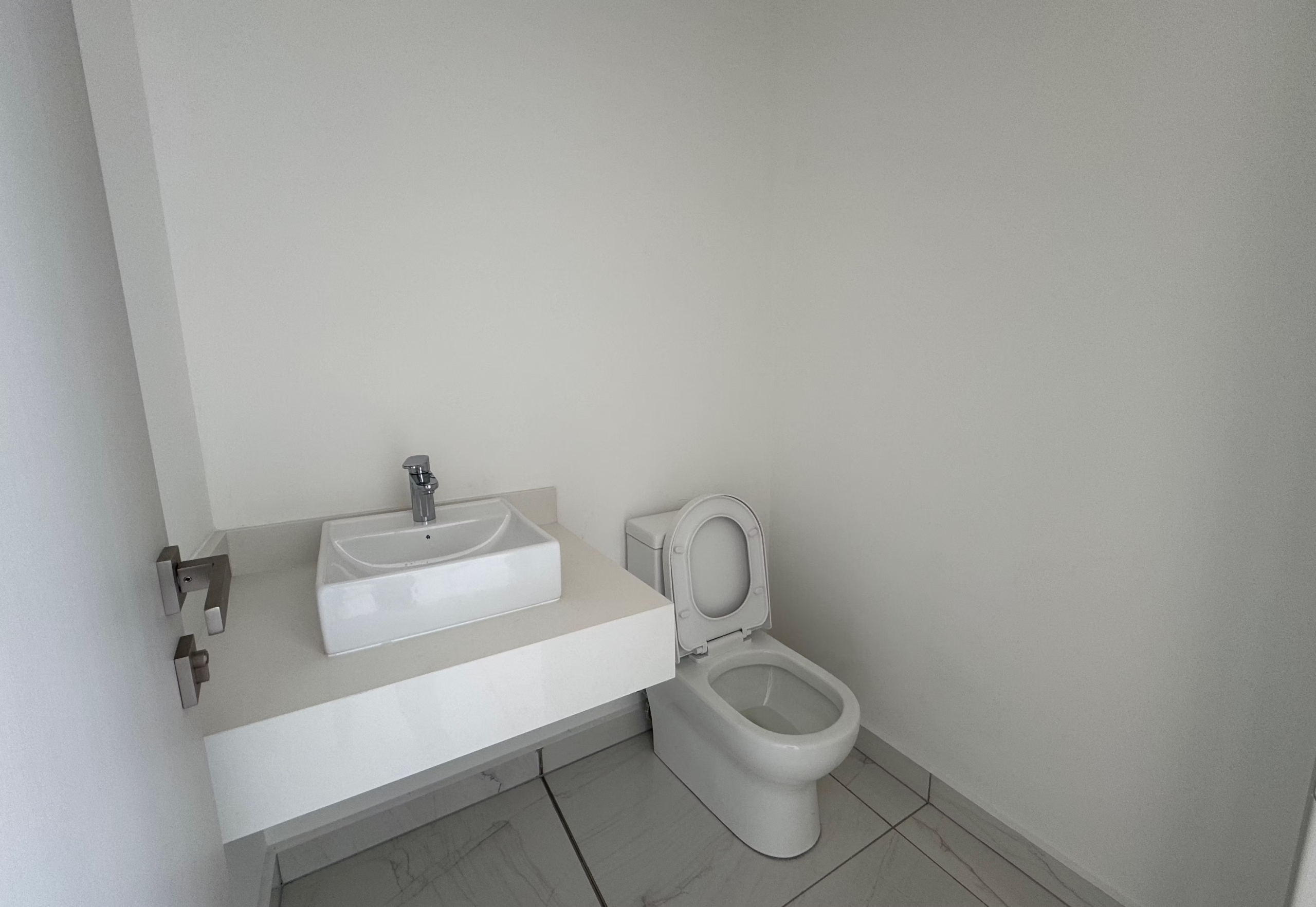 Apartamento de 2 habitaciones en Torre Kuarzo 24