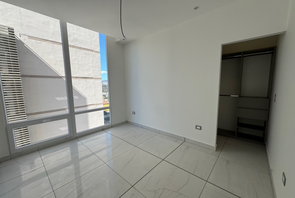 Apartamento de 2 habitaciones en Torre Kuarzo 24