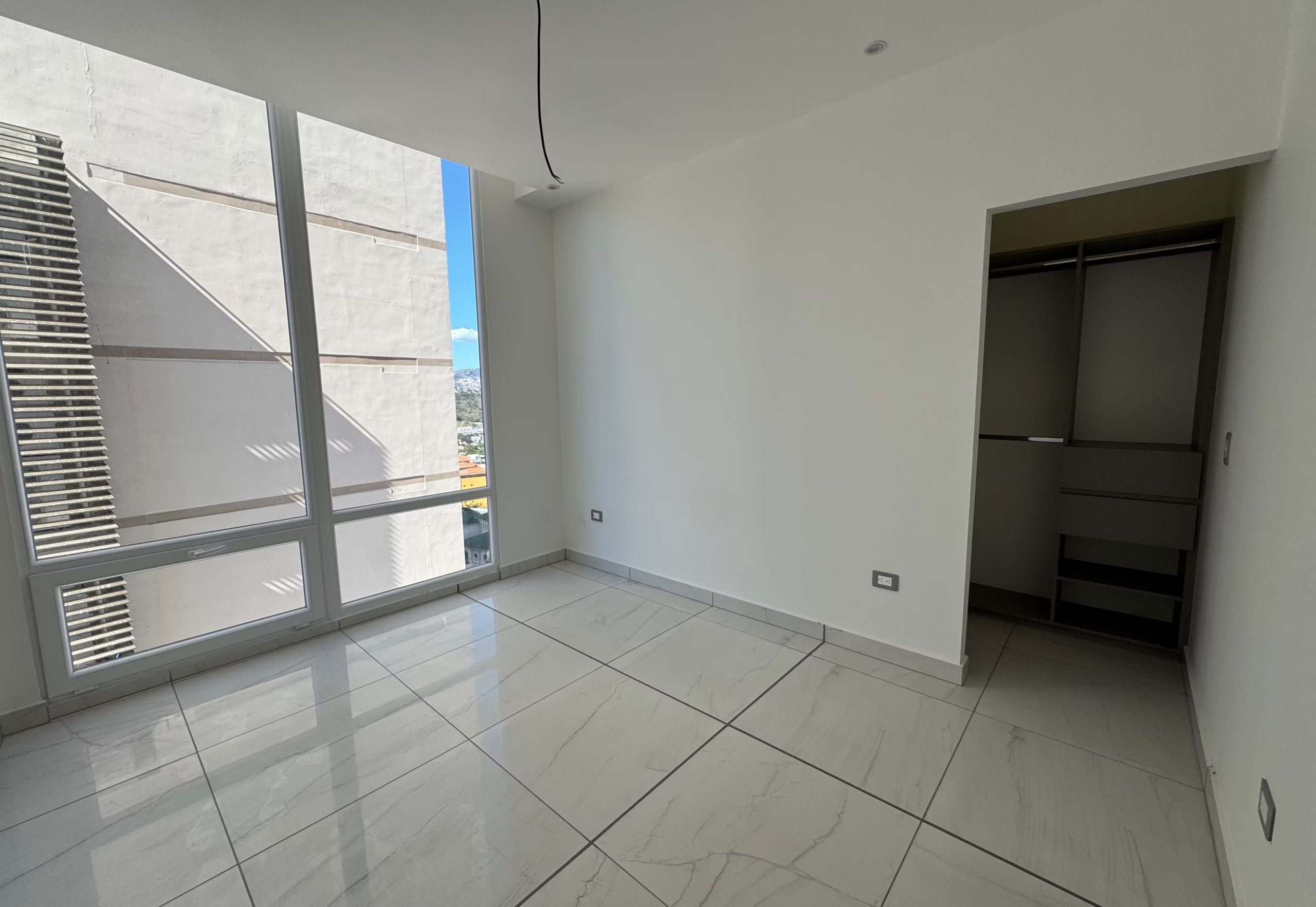 Apartamento de 2 habitaciones en Torre Kuarzo 24