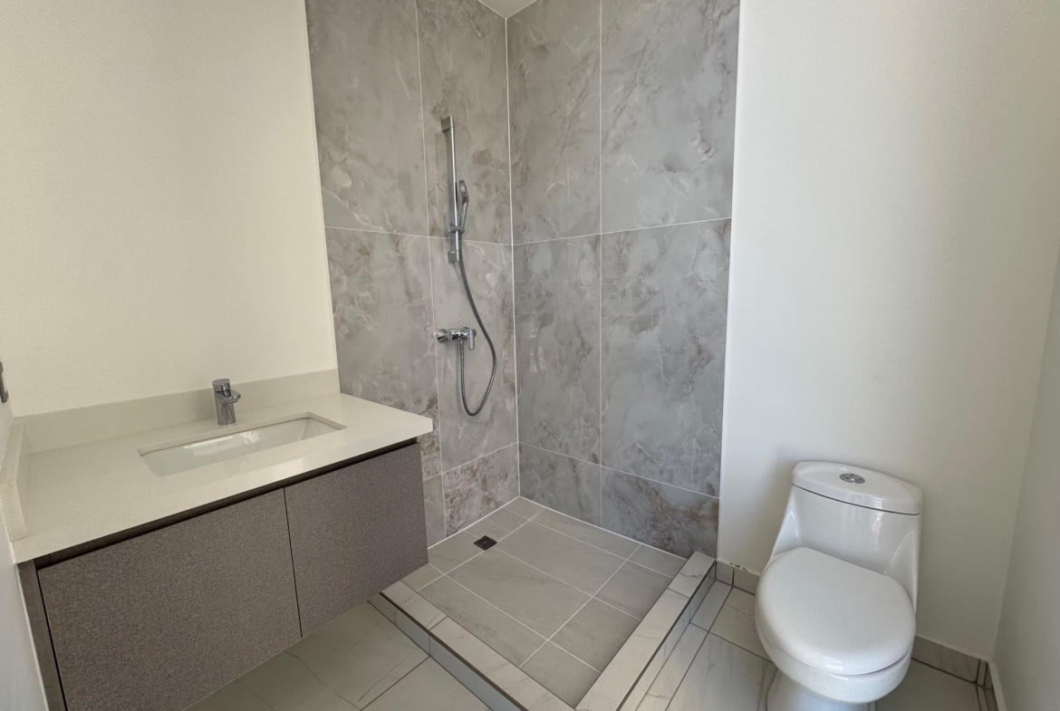Apartamento de 2 habitaciones en Torre Kuarzo 24