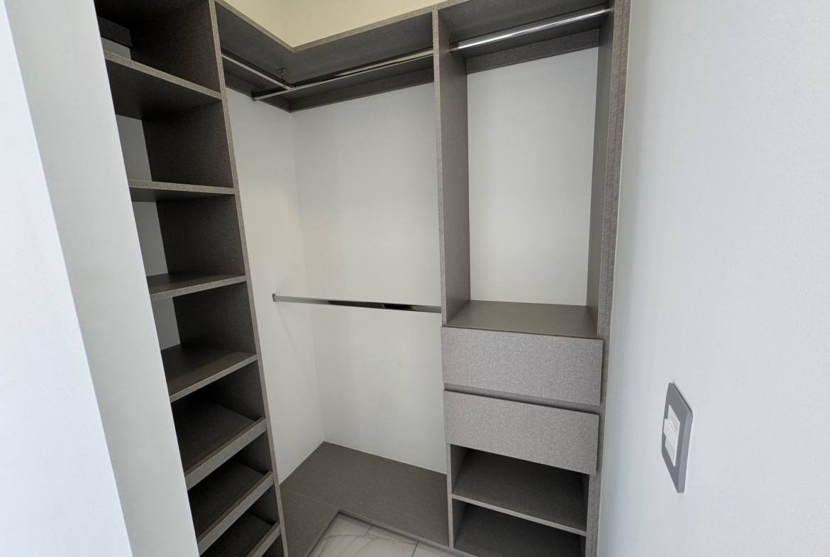 Apartamento de 2 habitaciones en Torre Kuarzo 24