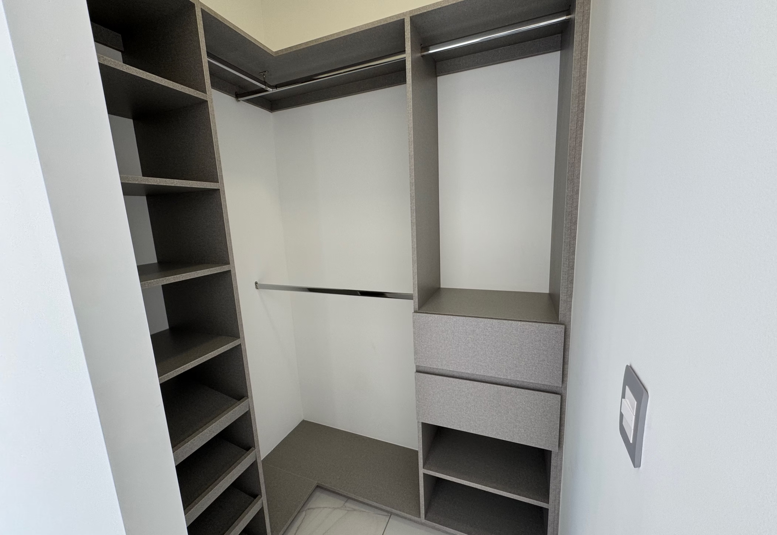 Apartamento de 2 habitaciones en Torre Kuarzo 24