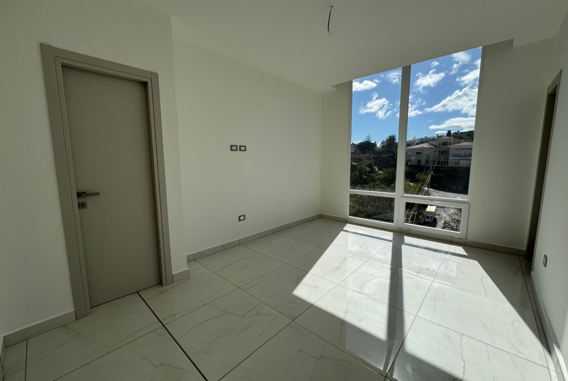 Apartamento de 2 habitaciones en Torre Kuarzo 24