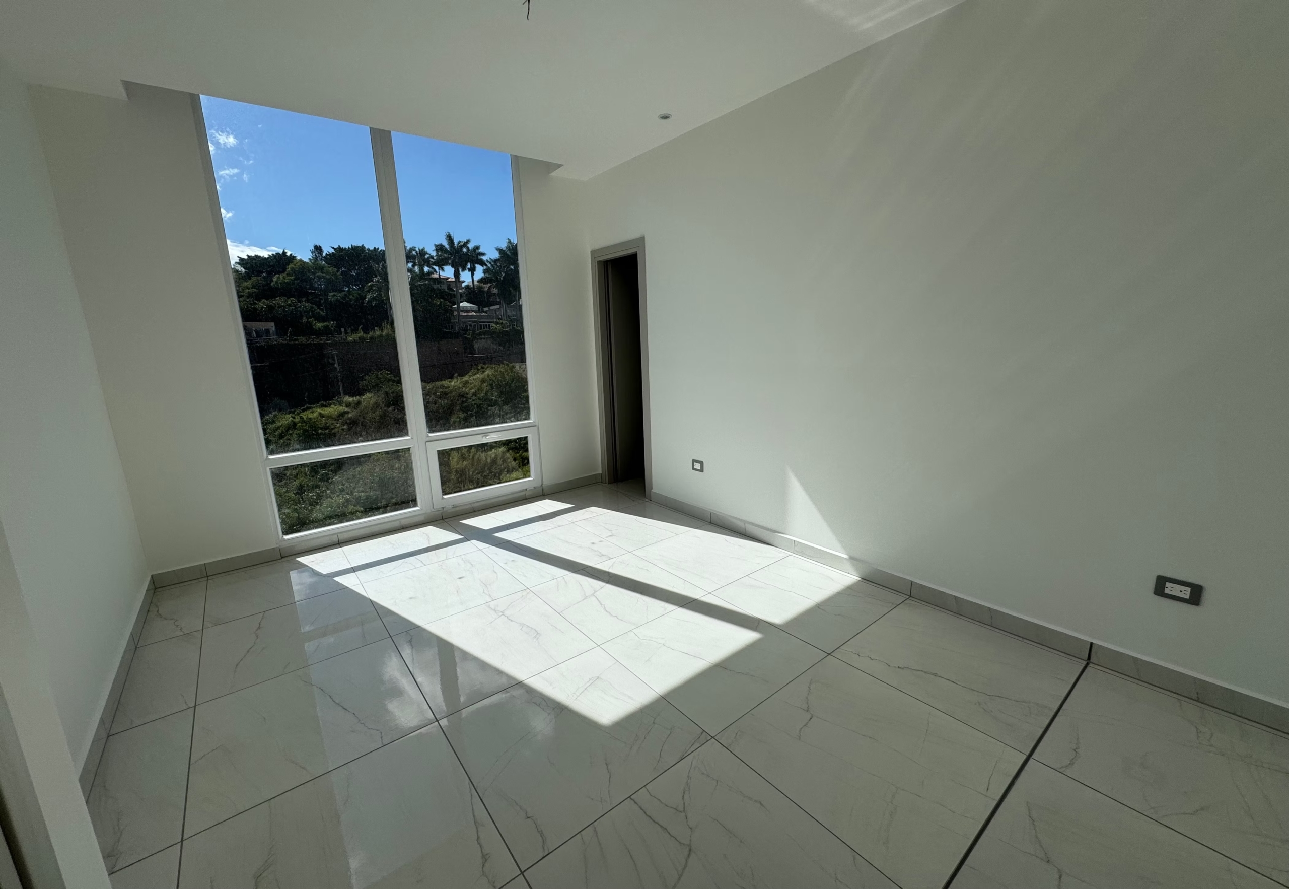 Apartamento de 2 habitaciones en Torre Kuarzo 24