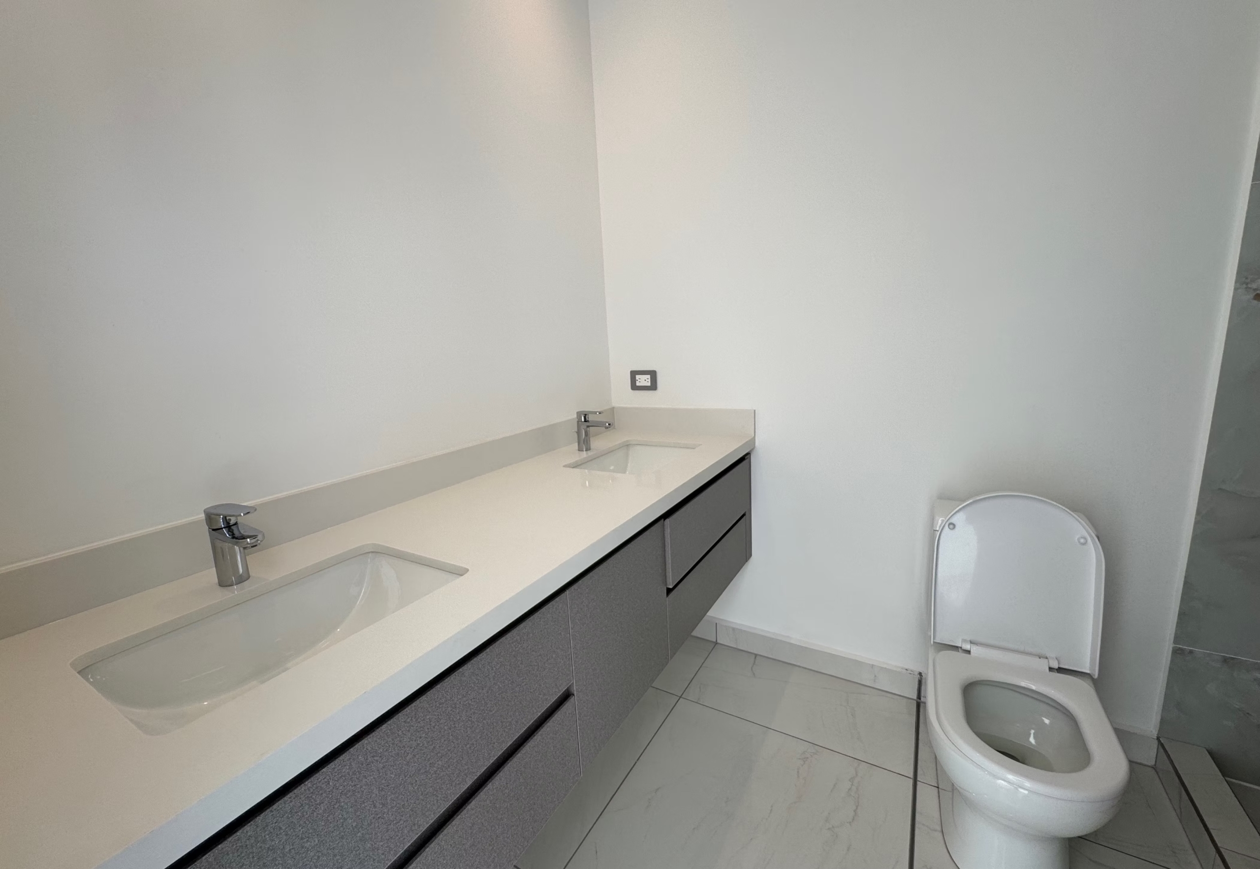 Apartamento de 2 habitaciones en Torre Kuarzo 24