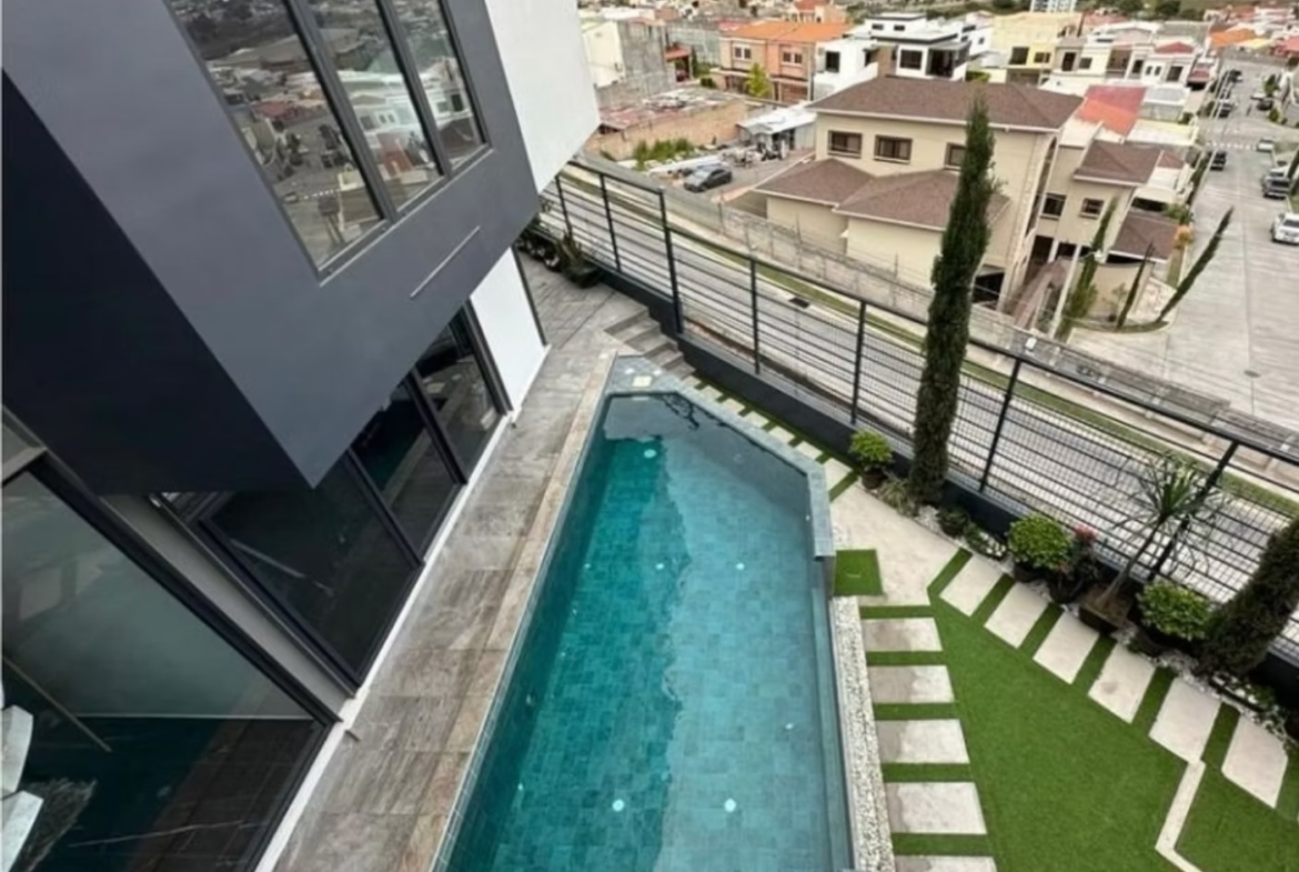 Casa en Residencial El Sauce