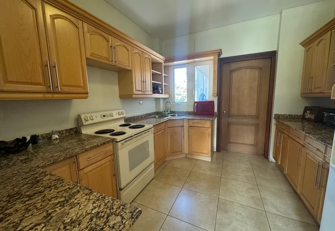 Apartamento en Lomas del Guijarro Sur