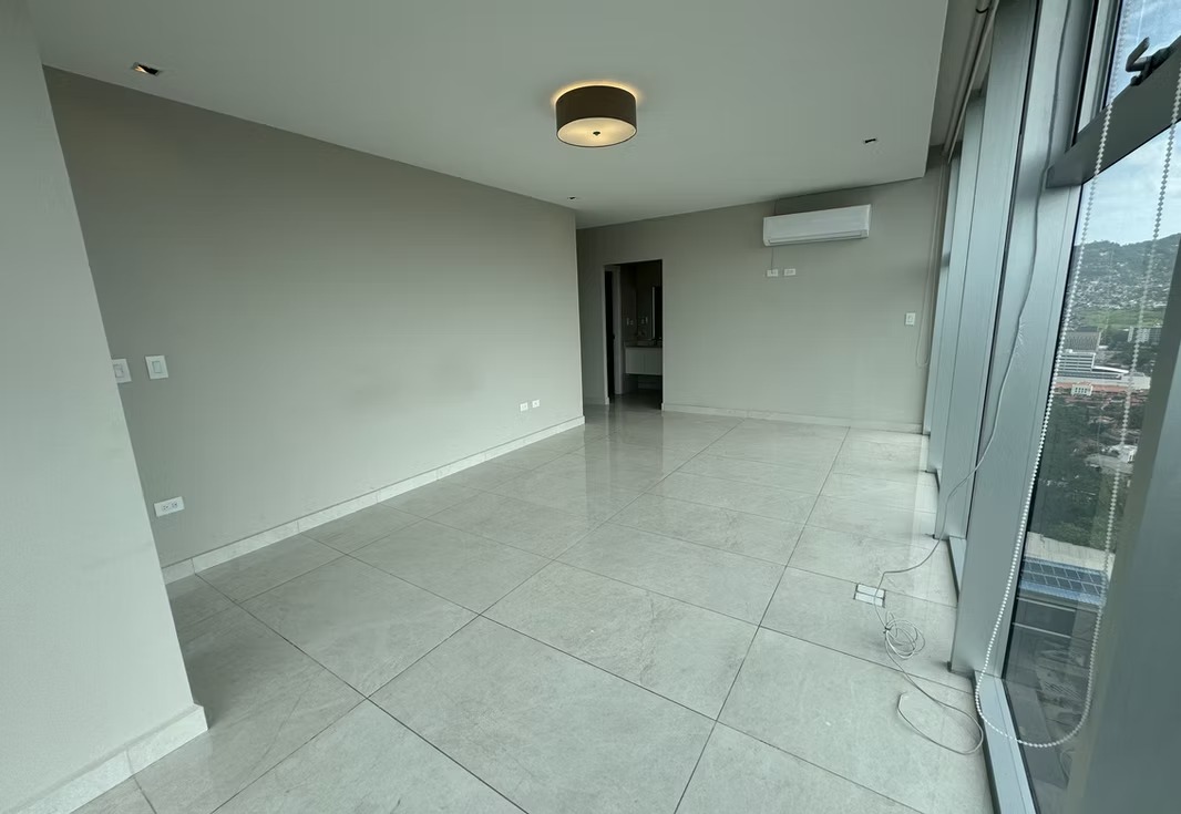 Apartamento en Torre NIVO