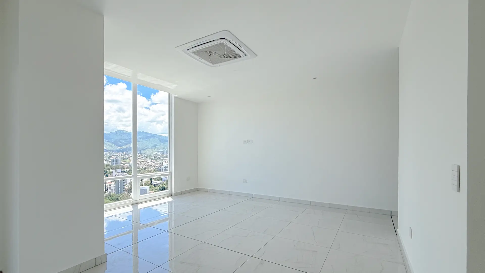Penthouse en Torre Kuarzo