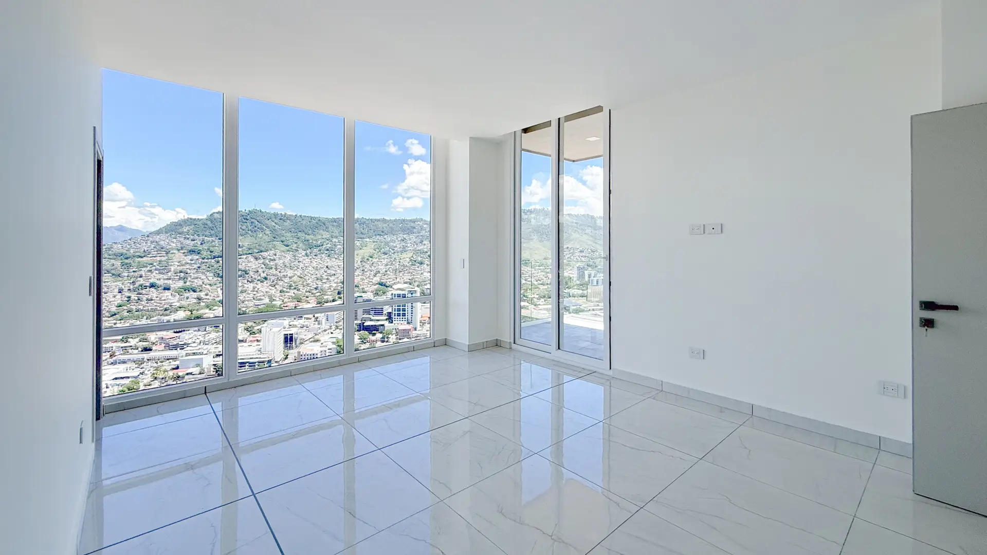 Penthouse en Torre Kuarzo