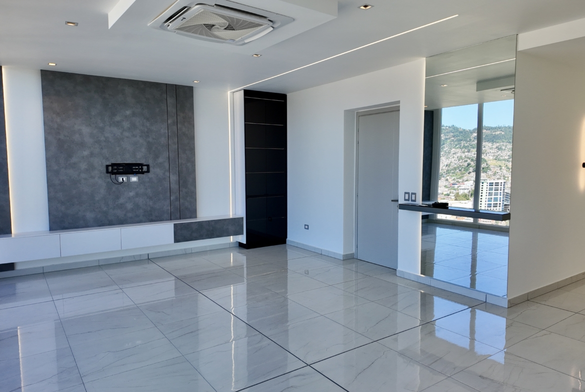 Apartamento en Torre Kuarzo
