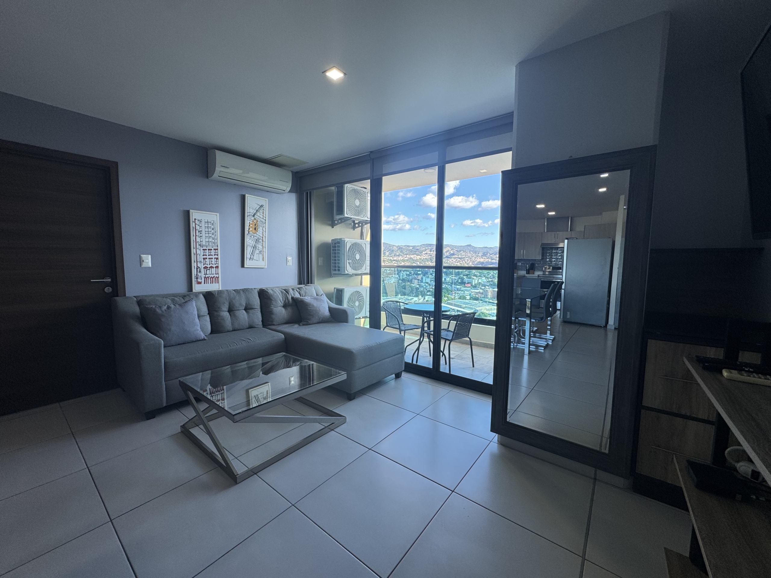 Apartamento en Torre Astria