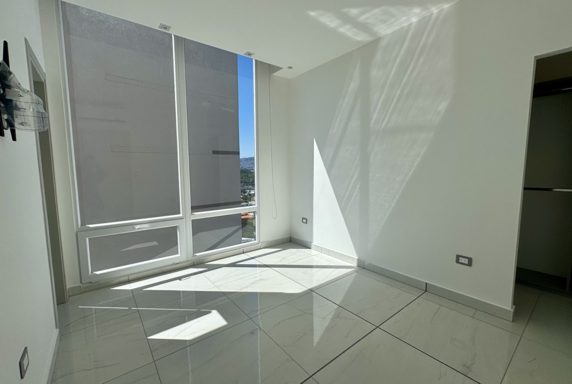 Apartamento en Torre Kuarzo