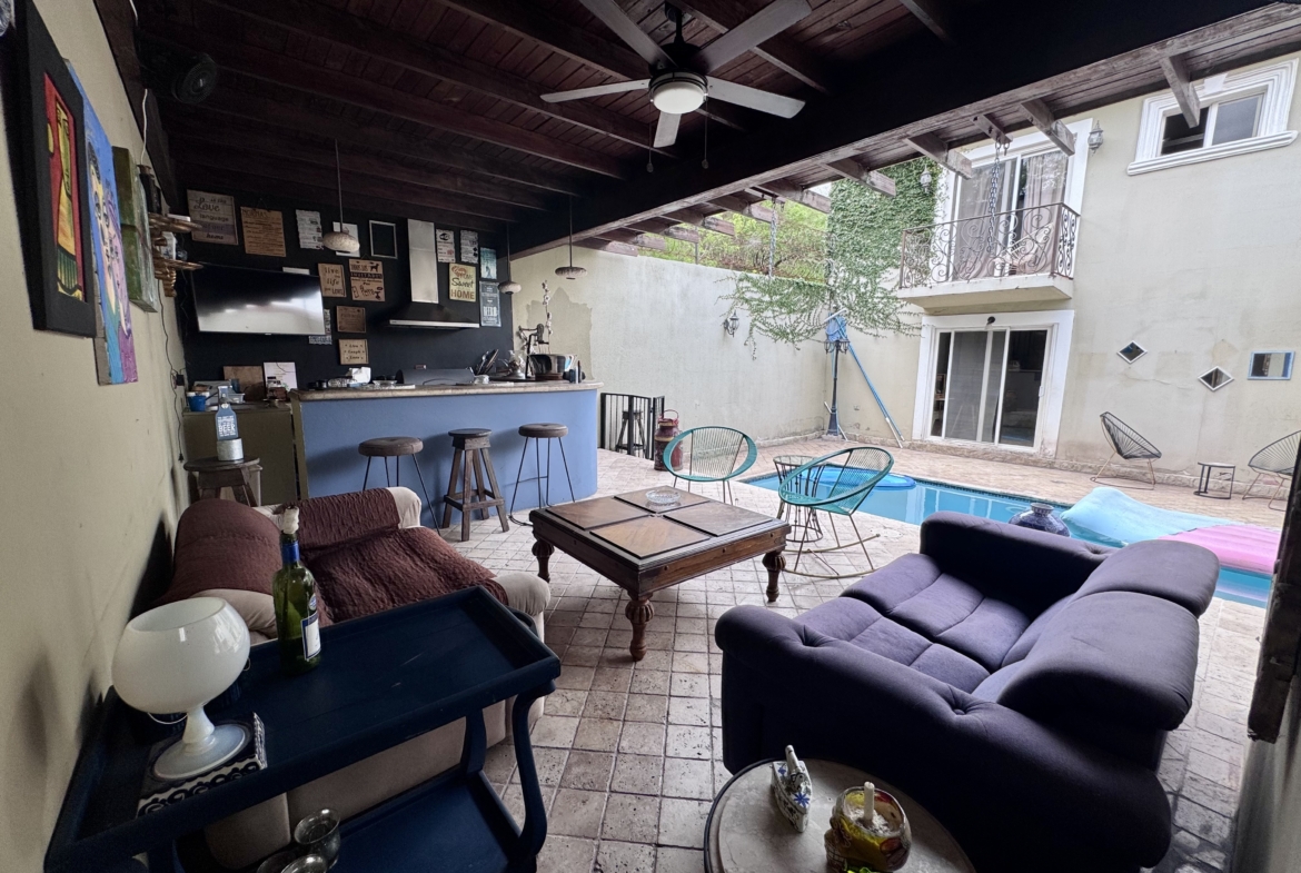 Casa en Lomas Carrara