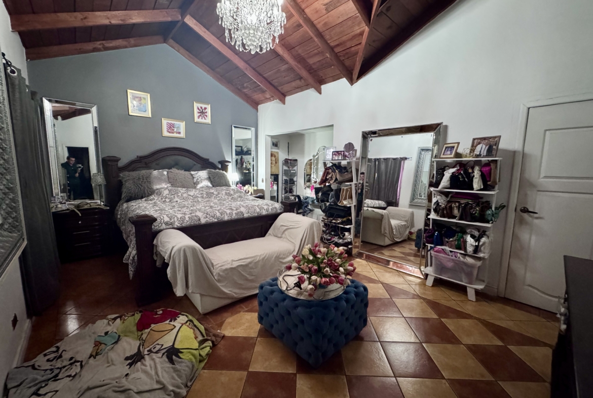 Casa en Lomas Carrara