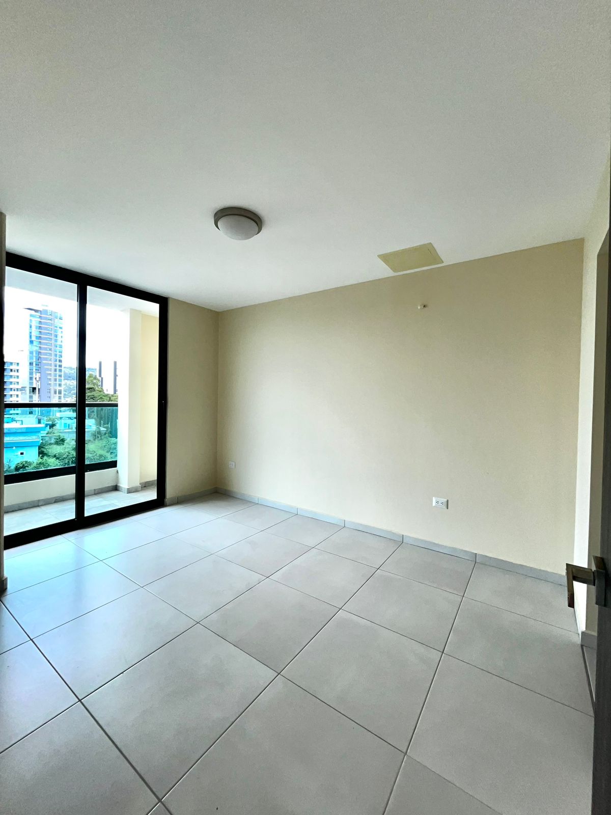 Apartamento en Torre Astria
