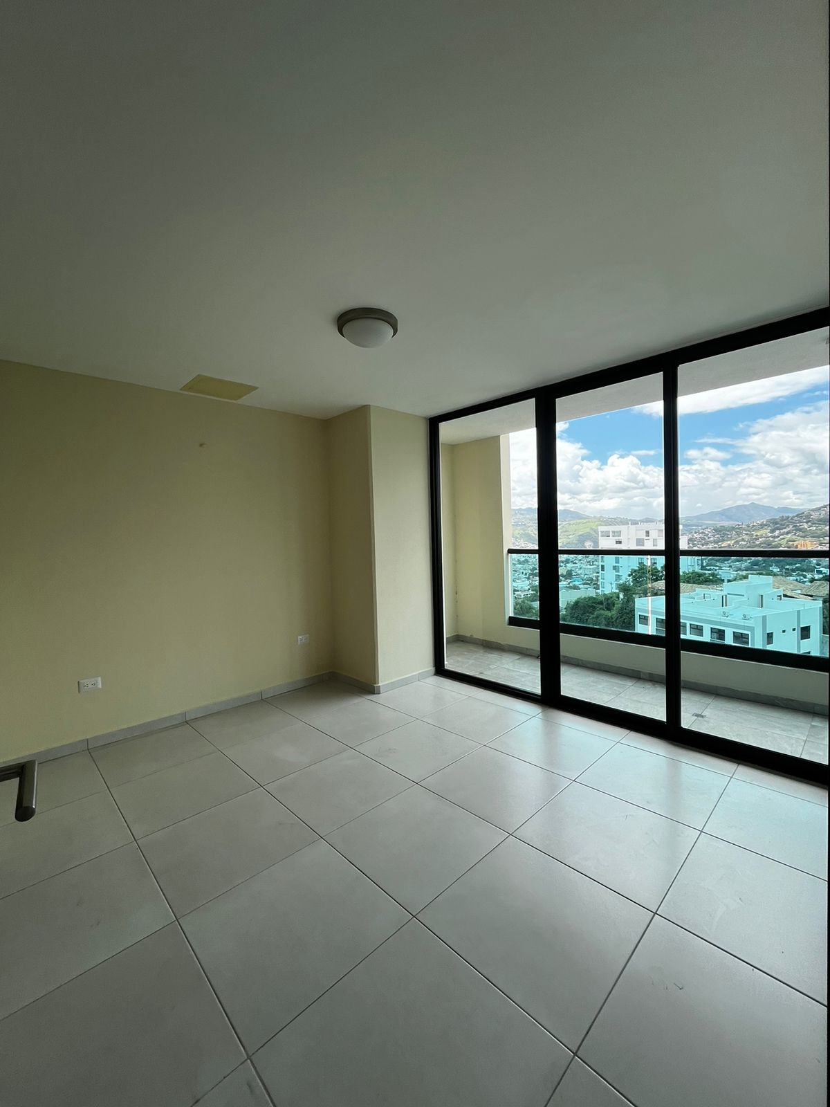 Apartamento en Torre Astria